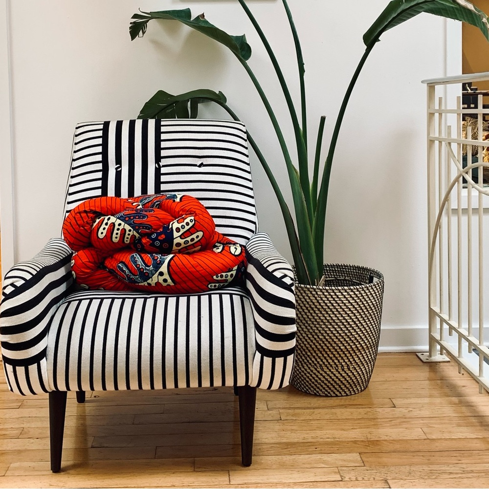 **SOLD** Printed Knot Pillow